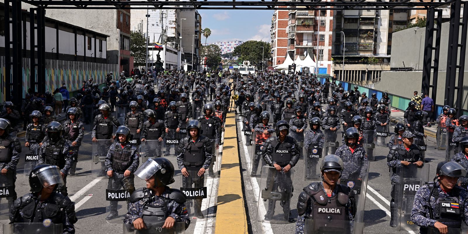 Juristas pedem que tribunal internacional investigue ação na Venezuela